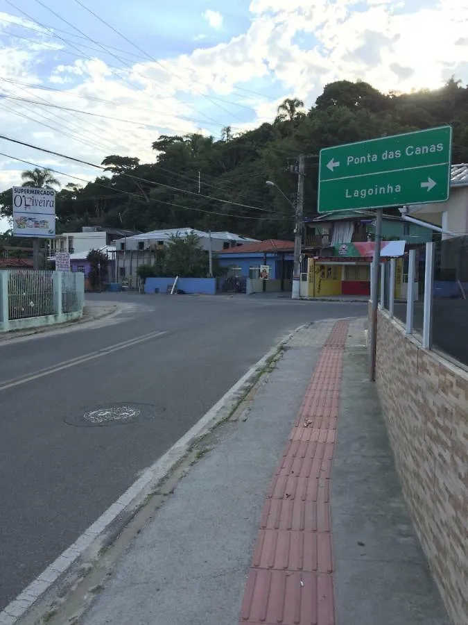 Apto 2 Quartos Com Ar A 200M Da Praia Appartement Florianópolis Brazilië